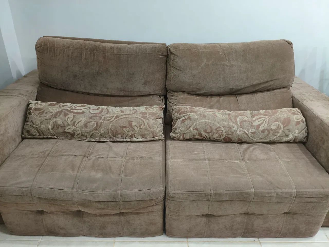 Sofá retrátil Suede