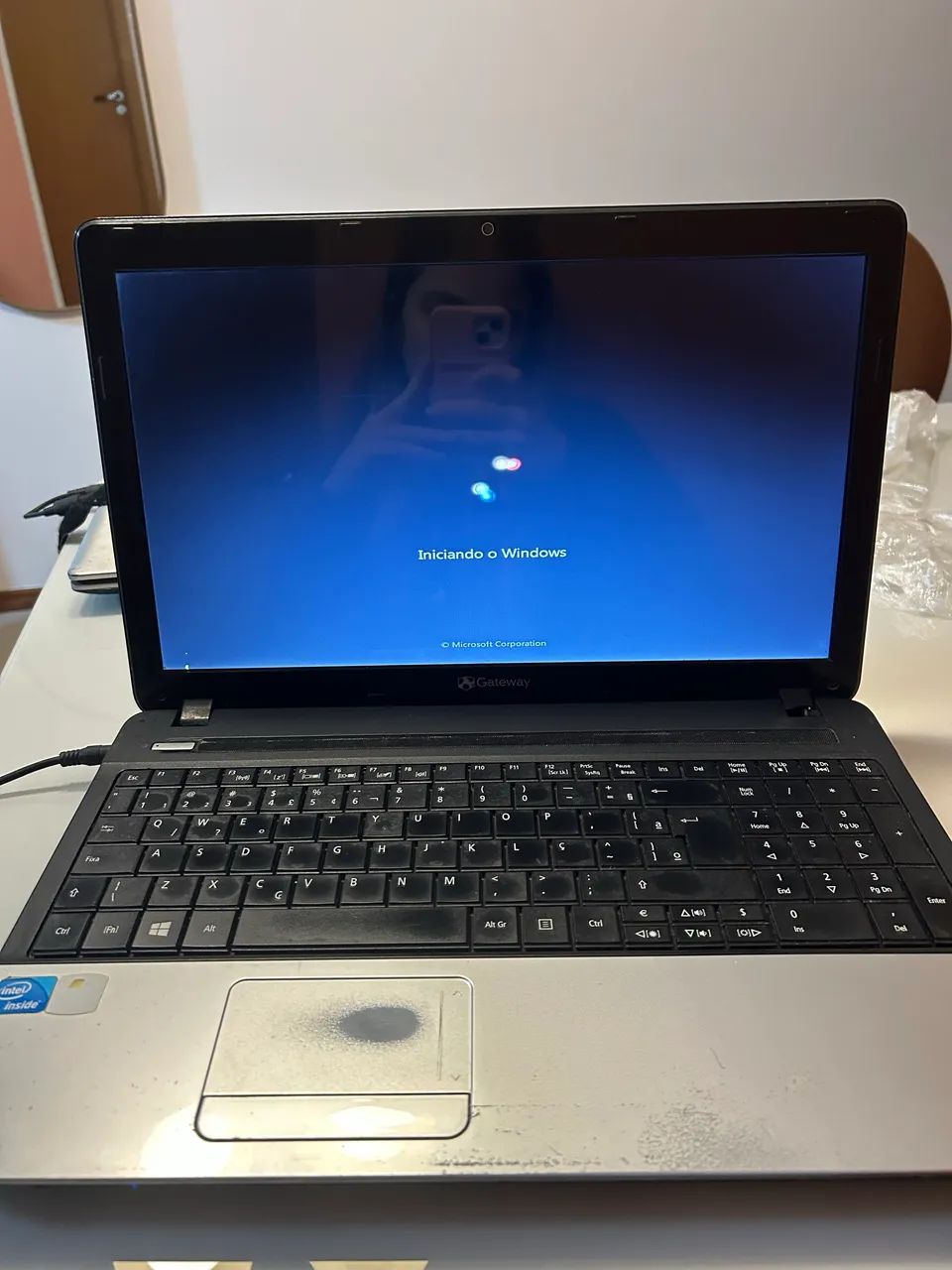Vendo notebook super barato pra sair rápido 