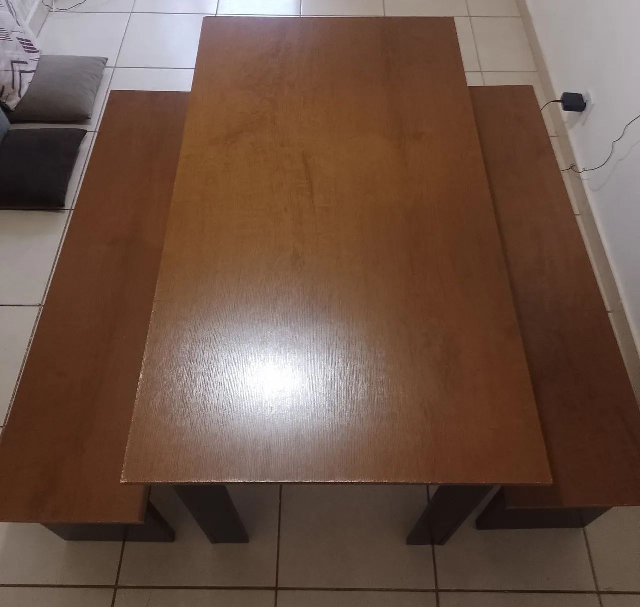 Mesa com Bancos - Foto 3