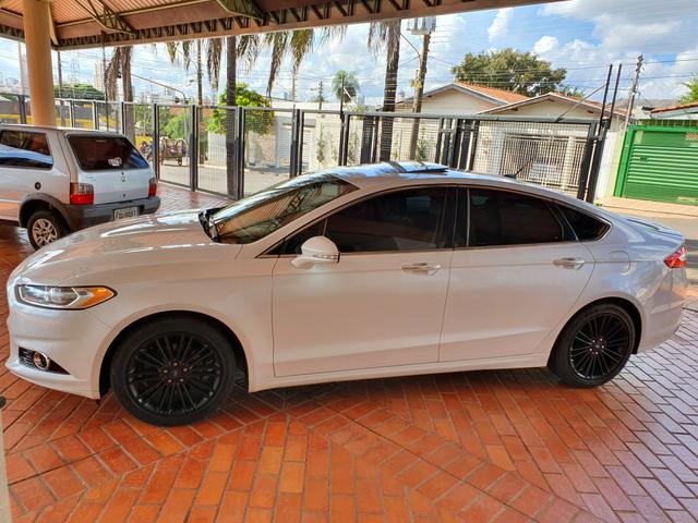 Ford Fusion 2.0T 2014 - Foto 4