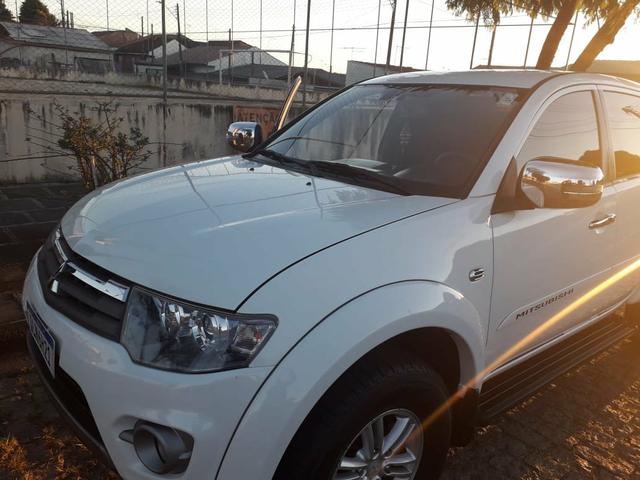 Vendo troco L200 HPE apenas 85 mil km diesel