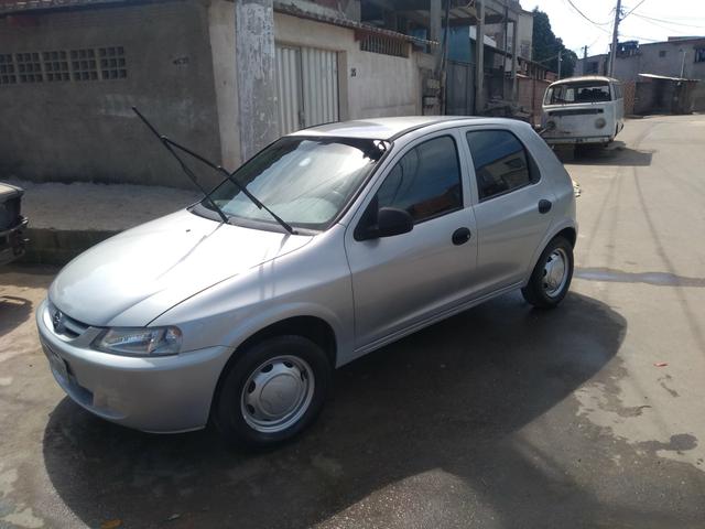 Vendo celta filé com ar troco por Corsa joy