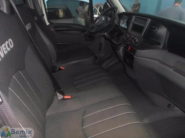 Iveco Daily baú - Foto 3