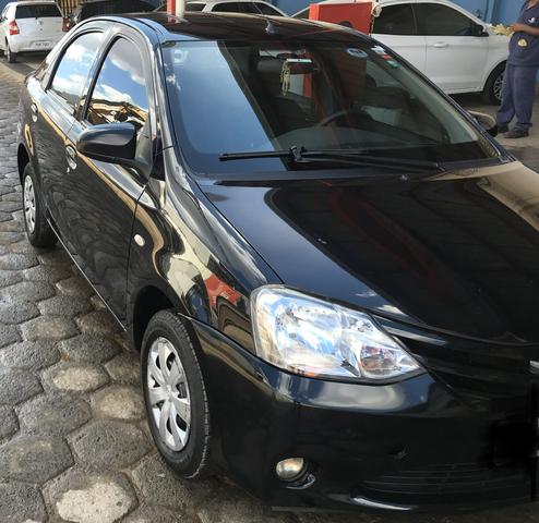 ETIOS Sedan Preto 1.5 X - Foto 2