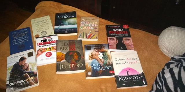 Livroooos *-