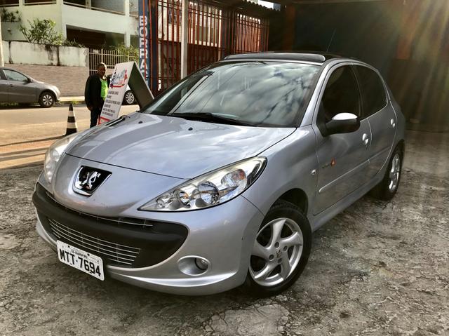 Peugeot 207 Quiksilver 1.4 - Foto 3