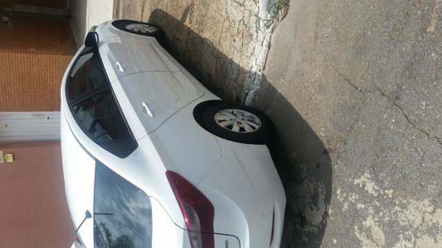 HB20 seda branco 2013/2014 super conservado - Foto 5