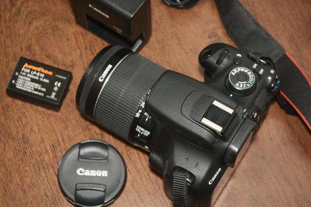 Câmera Fotográfica Canon EOS Rebel T5 seminova - Aceito cartão de crédito - Foto 4