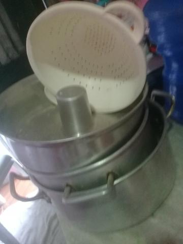 Panelas e relogio - Foto 3