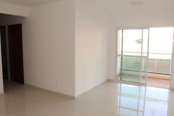 Apartamento com 3 quartos no Condomínio Residencial Lakeside - Bairro Residencial Itaipu - Foto 8