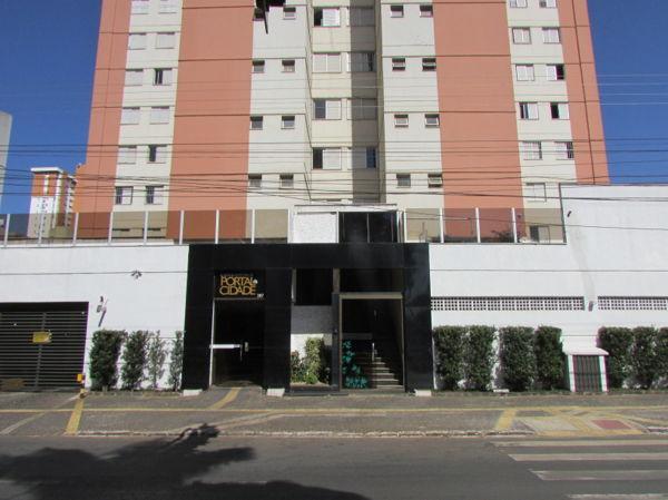 Apartamento com 3 quartos no Edifício Portal da Cidade - Bairro Setor Bela Vista em Goiân