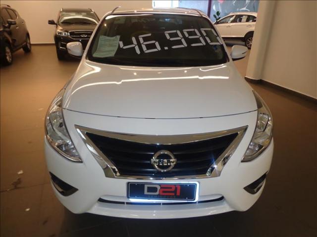 Nissan Versa 1.6 16v Unique