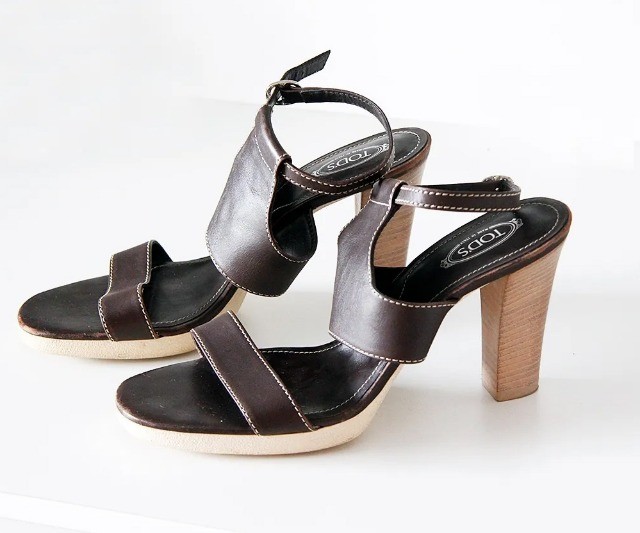 Sandalia Marrom Tods - Foto 2