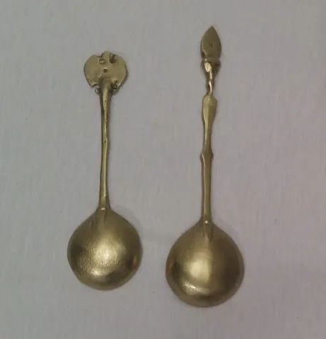 2 colheres de bronze