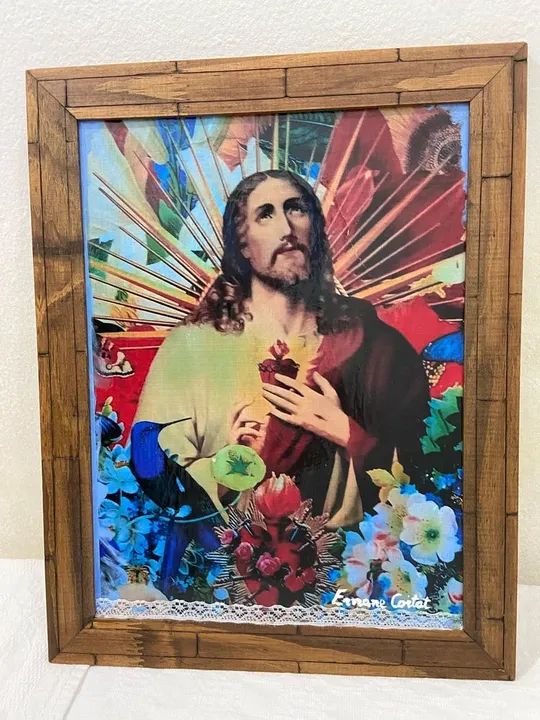 Quadro religioso em madeira com pintura de Jesus - Foto 2