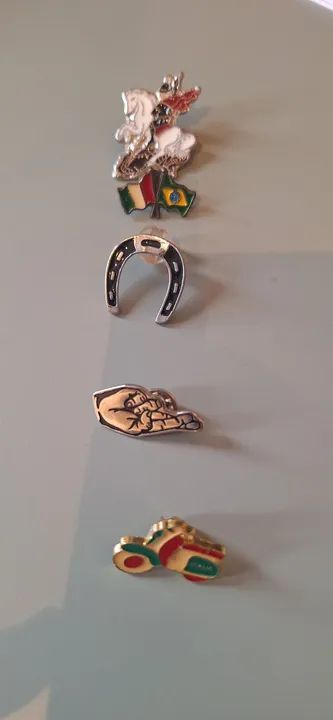 Lote de 5 Pins Colecionáveis - Foto 2