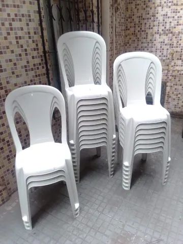 Cadeira plástica sem braço na cor Branca (Linha MASTER)