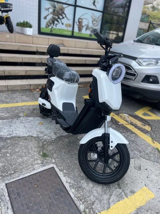 Scooter elétrica com autonomia de até 70 km !!!  Melhor preço do mercado !!
