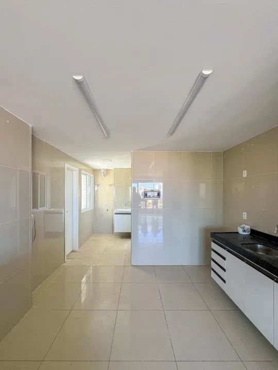 Edifício Lafitte, Guararapes, 110m2, Andar Alto, 3 Suítes, DCE, 2 Vagas, Lazer Completo. - Foto 10