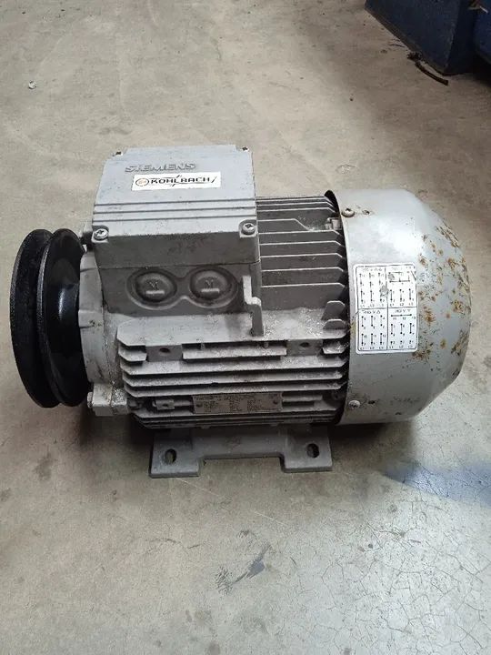 Motor Trifásico Siemens KOHLBACH 6CV - Foto 2