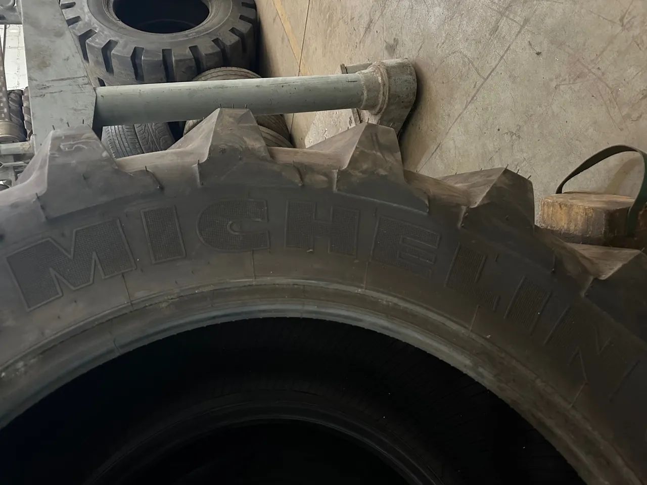 Pneus 18.4R34 Michelin NOVOS - Foto 4