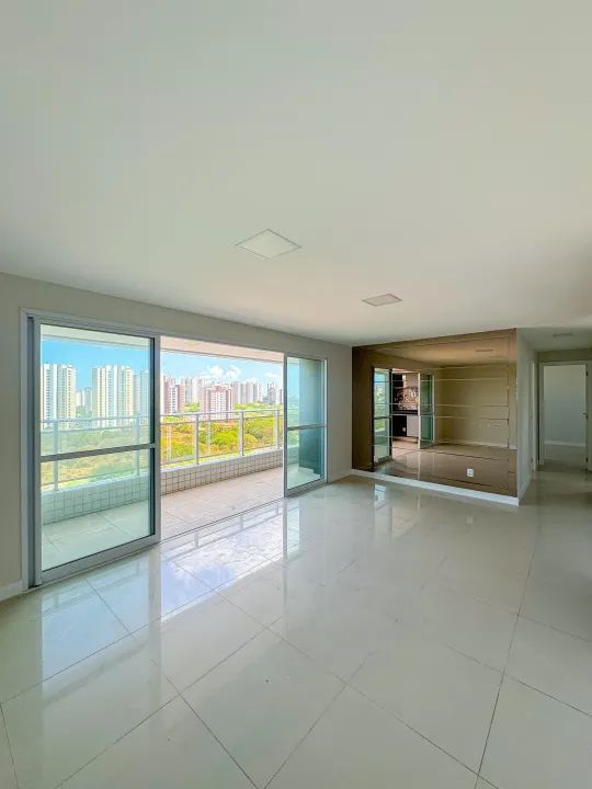 Edifício Lafitte, Guararapes, 110m2, Andar Alto, 3 Suítes, DCE, 2 Vagas, Lazer Completo. - Foto 4