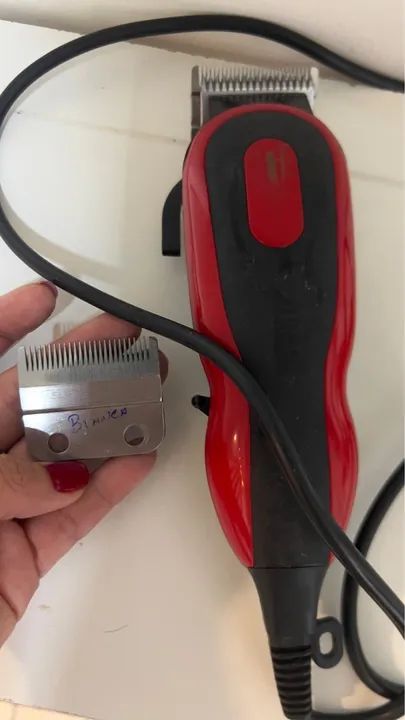 VENDO MÁQUINA JÁ AMOLADA, INCLUSIVE ACABEI DE MANDAR AMOLAR PARA VENDER*