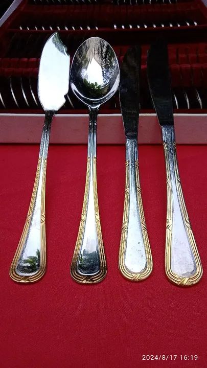 Faqueiro italiano GOTTINGHEN, aço inox com filete de ouro 24k e 127 peças com garantia.