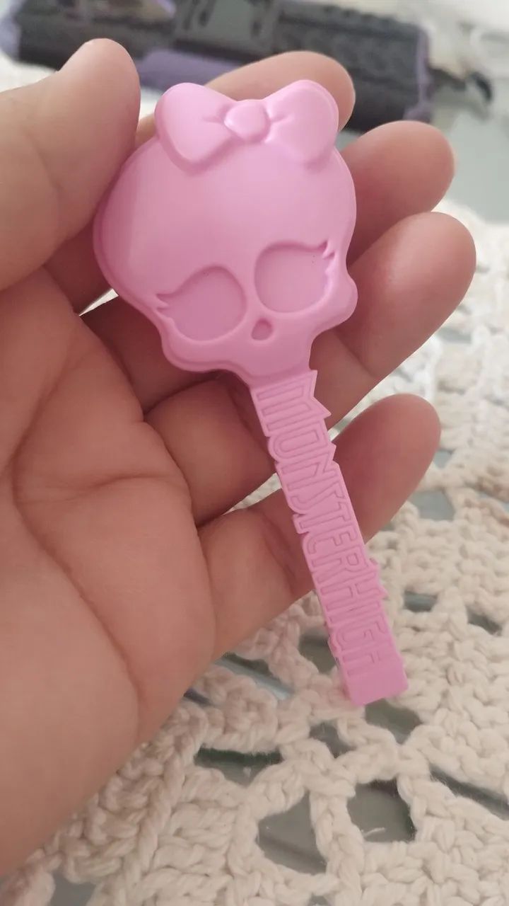 Escova rosa claro Draculaura Monster Higt 