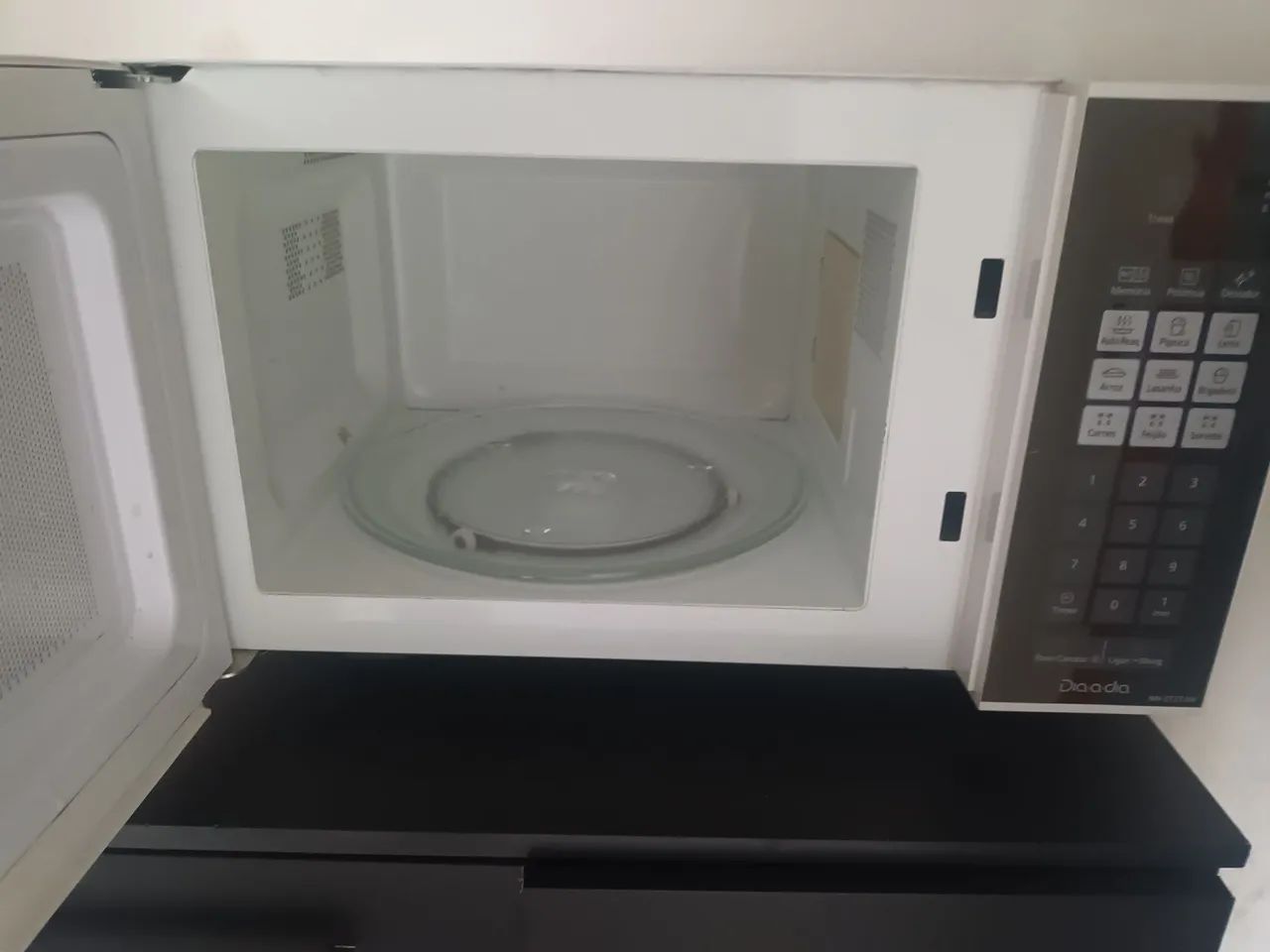 Micro-ondas Dia a dia 20L