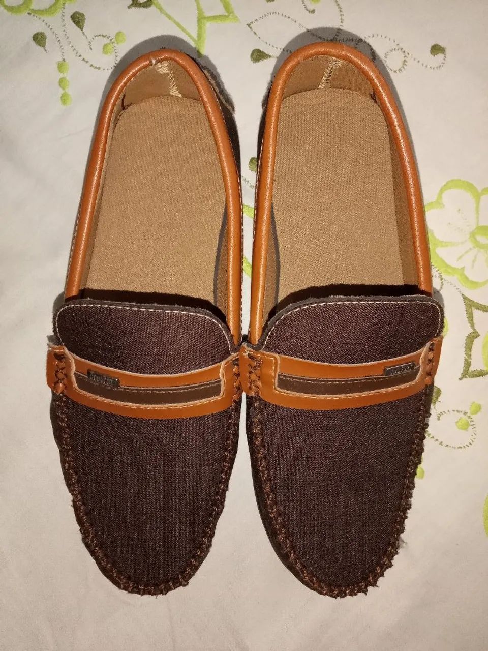 Par de Sapatos Marrom - Foto 4