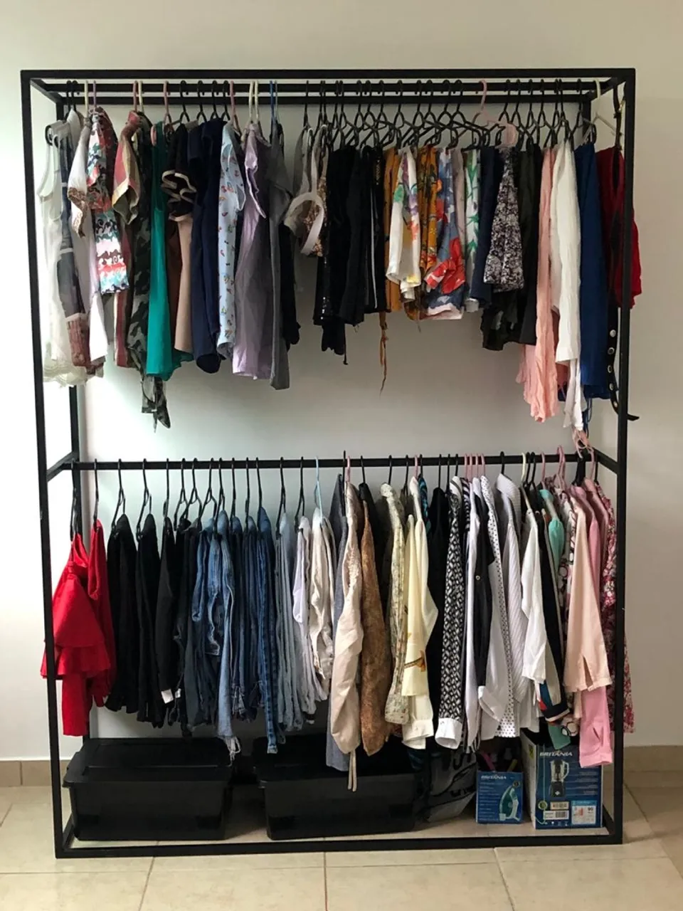 ARARA DE ROUPA