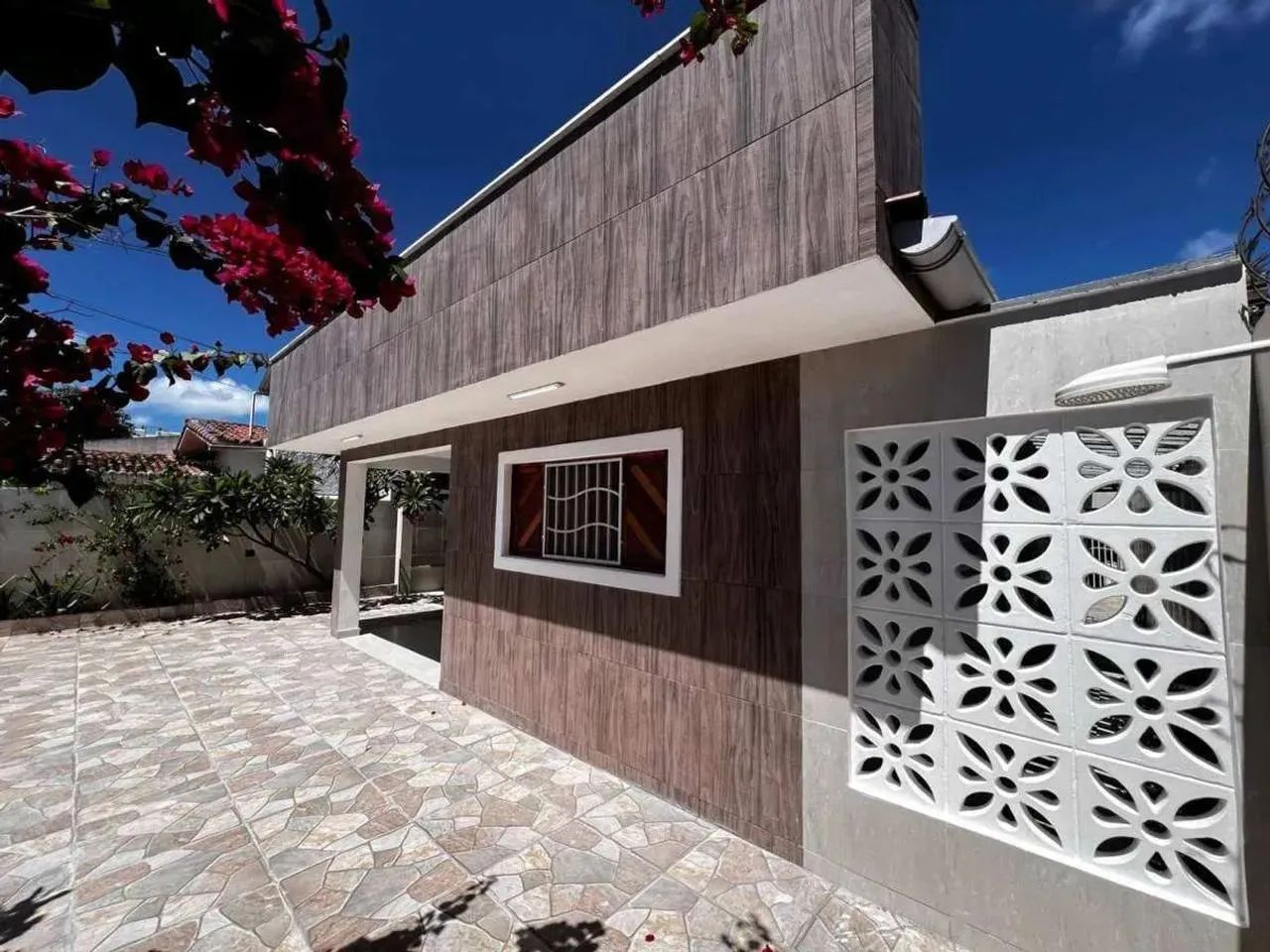 Casa à venda em Natal, Ponta Negra, com 3 quartos, 110m²