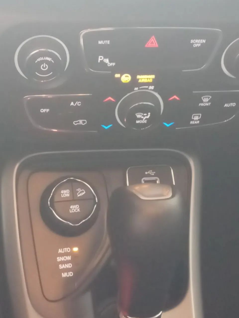 Jeep Compass Longitude 2.0 4X4 Dies. 16V Aut. 2019 - Foto 13