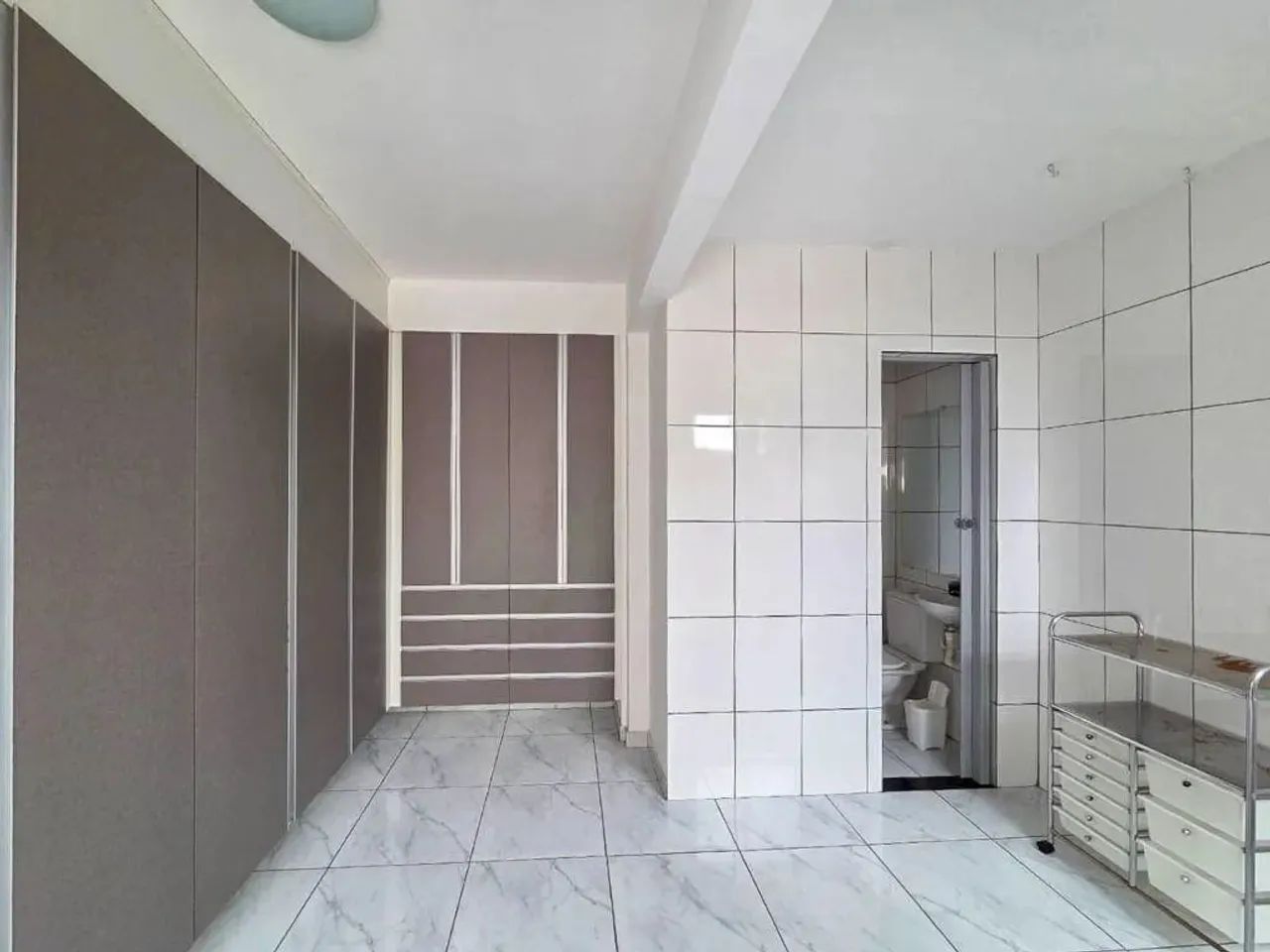 Casa para alugar em Santana de Parnaíba, Alphaville, com 3 quartos, com 300 m², Residencia - Foto 9