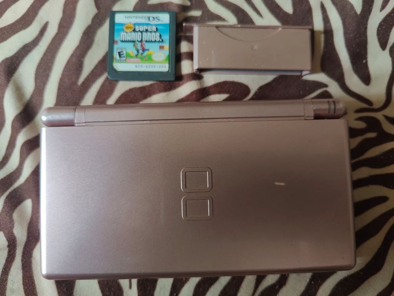 Nintendo DS Lite Rosa - New Super Mario Bros - Consoles de Vídeo Game ...