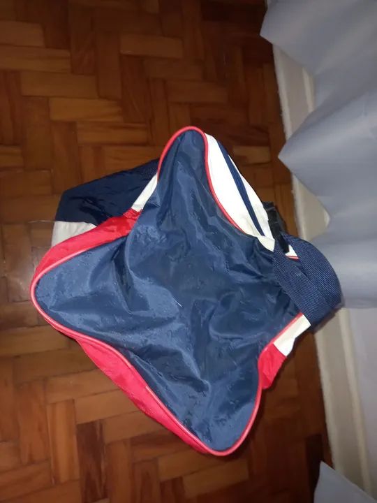 Mala de Viagem Chevrolet - Azul, Vermelho e Branco usada - Foto 3