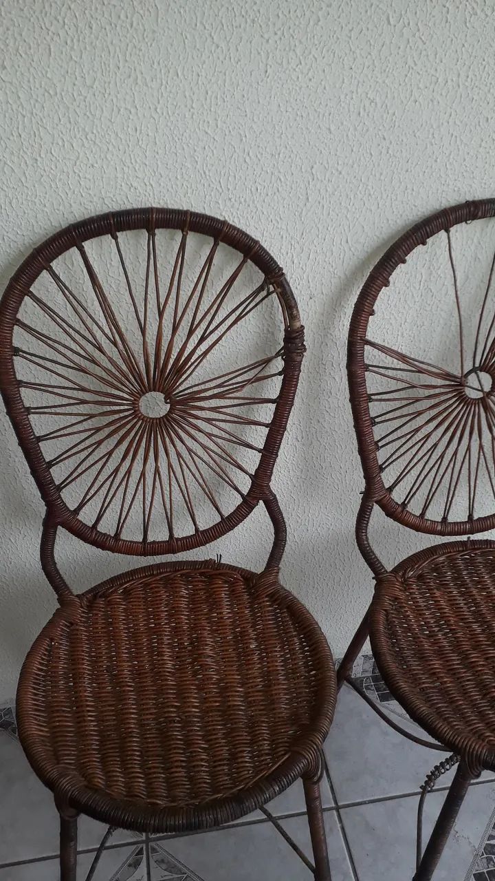 Par de Cadeiras de Vime Antiga - Foto 4