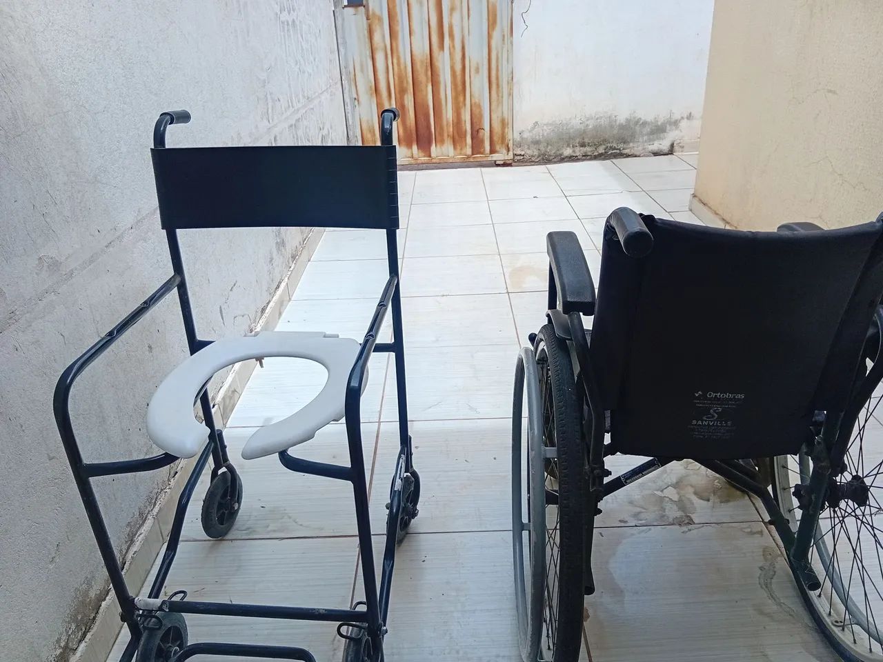 Cadeira de rodas e de banho para idosos - Foto 4