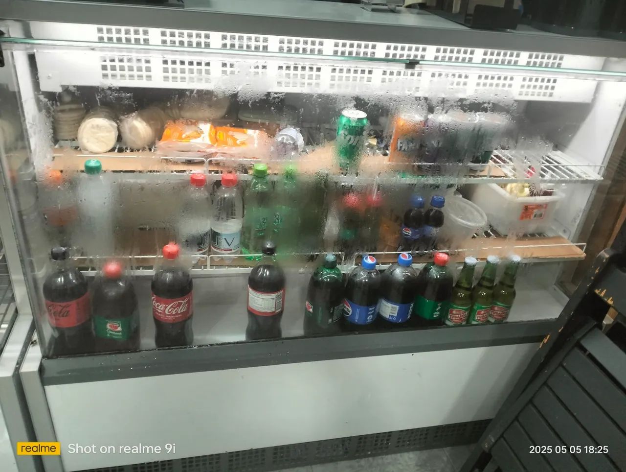Expositor Refrigerado Gelopar para Tortas ,Bebidas e  Alimentos - Foto 2