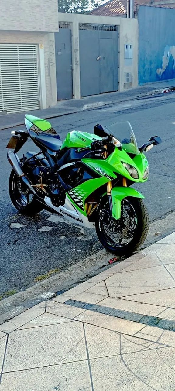 Kawasaki Zx-10/ Zx-10r 1000cc 2010 - 1441667719 | OLX