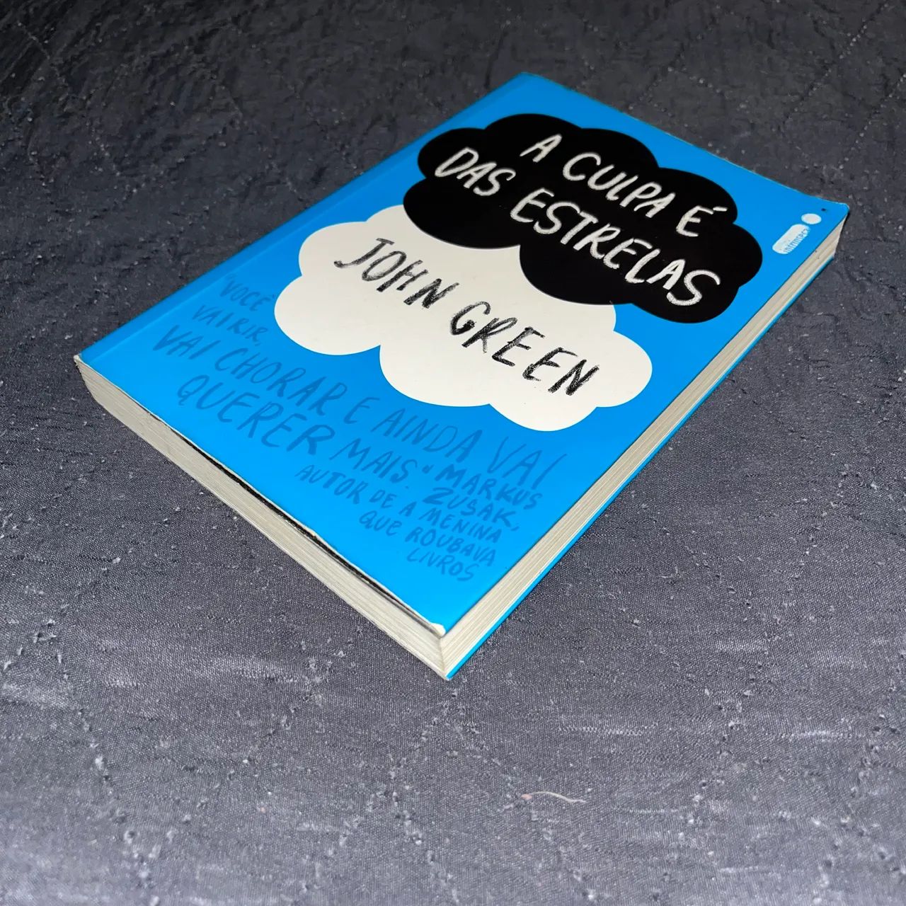 Vendo livro a culpa é das estrelas 