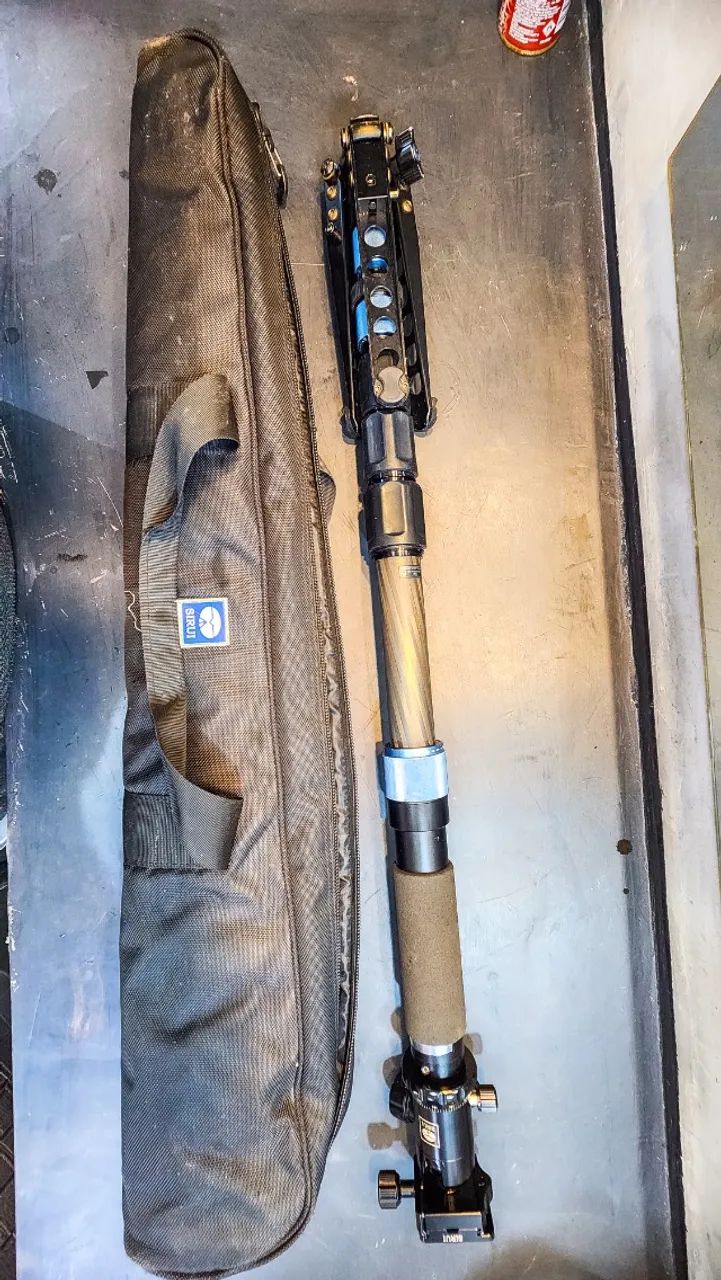 Monopé Sirui pé de galinha com cabeça ballhead (até 10kg)