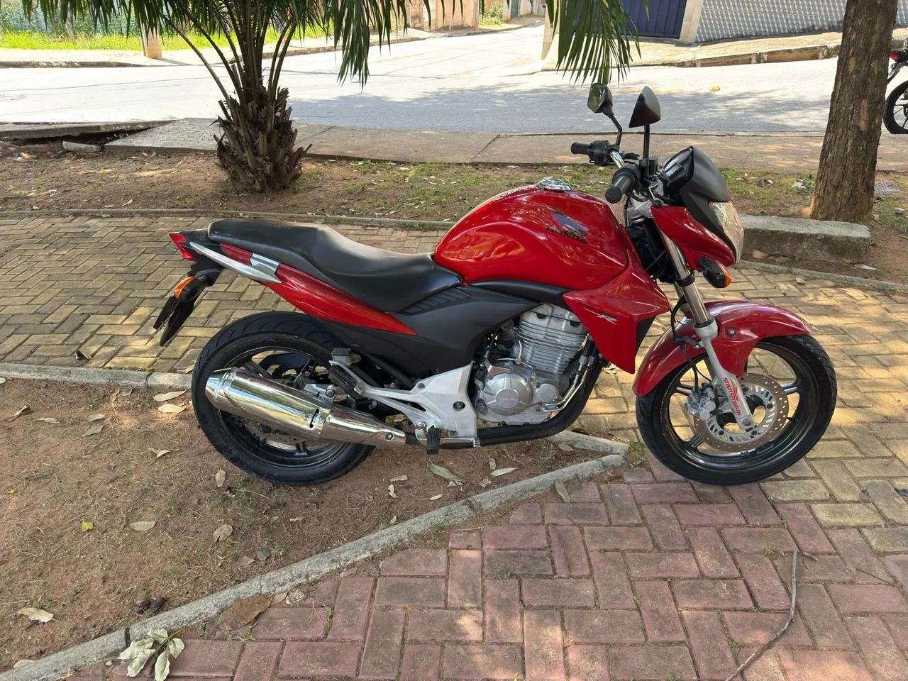 Cb 300  - Foto 3