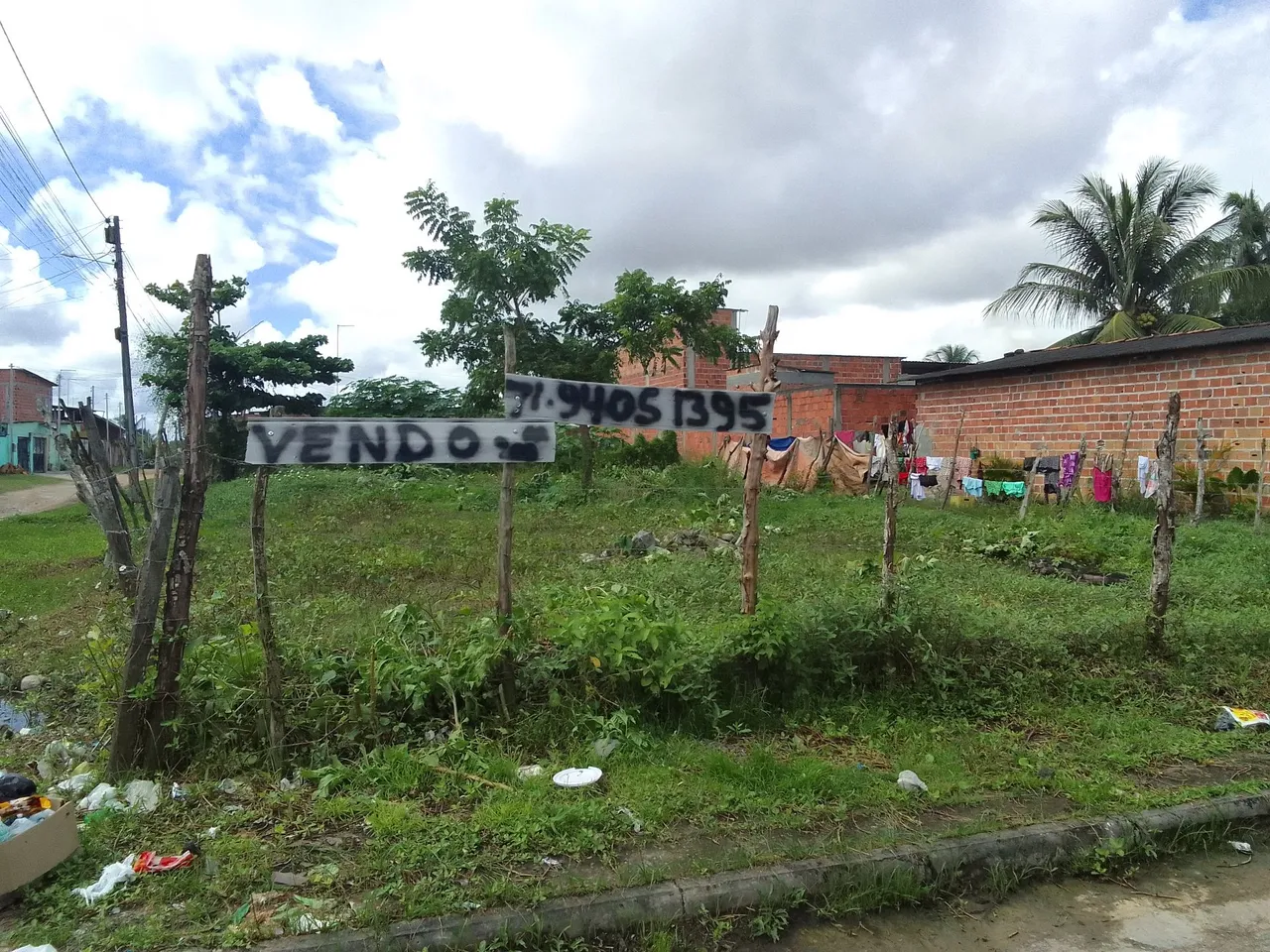 Terreno à venda com ótima localização