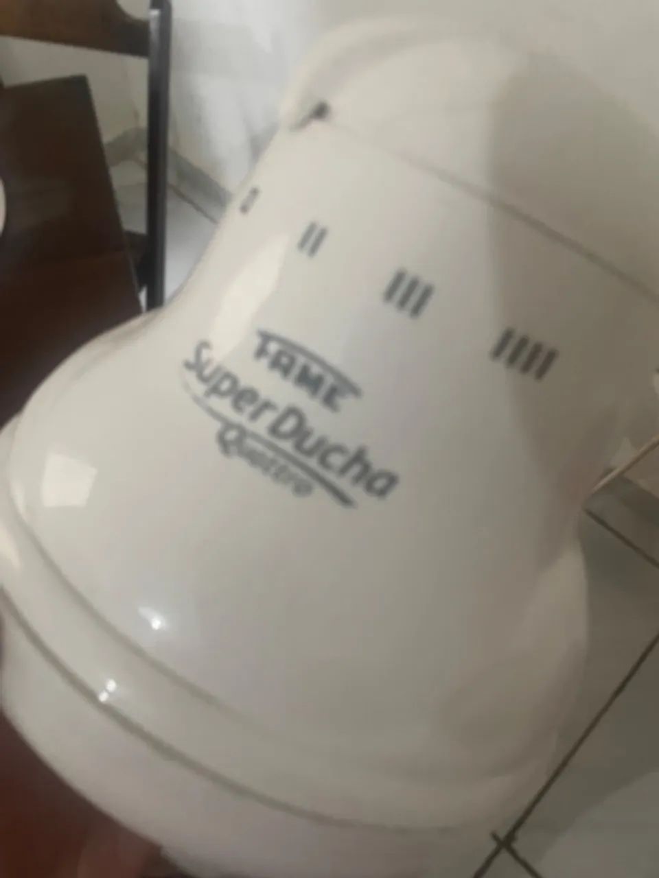 Vendo 2 chuveiros 64319316343681123