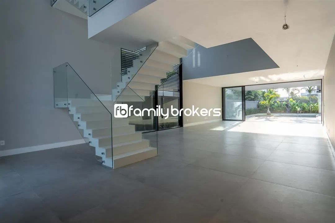 CONDOMÍNIO ALPHAVILLE: CASA TRÍPLEX DE 5 SUÍTES E 852m² À VENDA NA BARRA DA TIJUCA - Foto 3