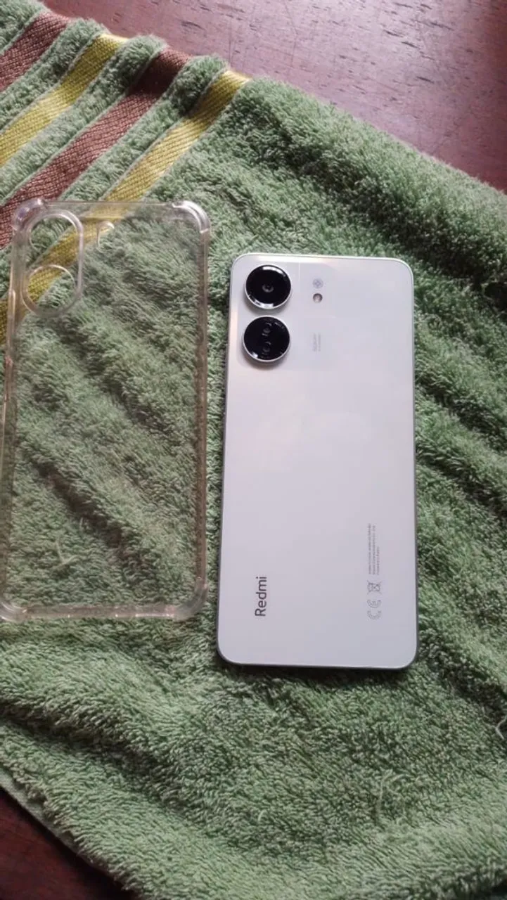 Redimi 13C, excelente celular, câmera boa