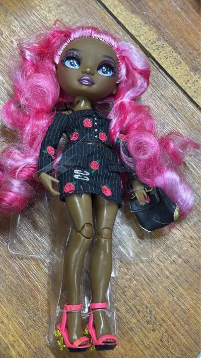 Boneca rainbow high daria roselyn  - Foto 4