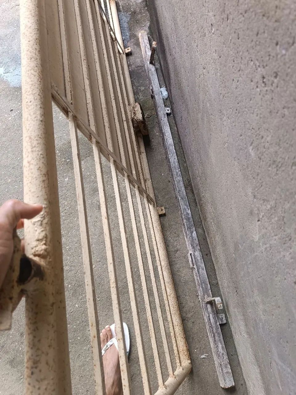 Portão com chumbador 64330306290178121